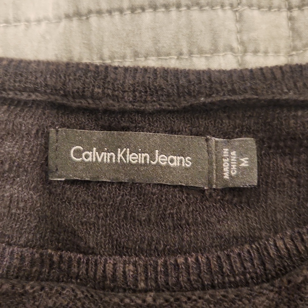 Calvin Klein Jeans Black Crew Neck Sweater Size M! - Picture 2 of 4